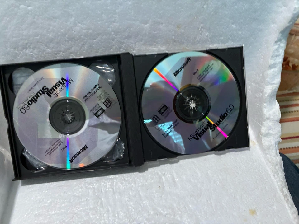 Microsoft Visual Studio 6.0 Professional Edition for Windows 98 NT With Key - VG - Image 2 of 3