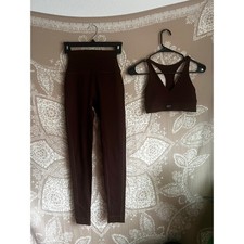 SET ACTIVE Sports Bra  Leggings Set in Cocoa