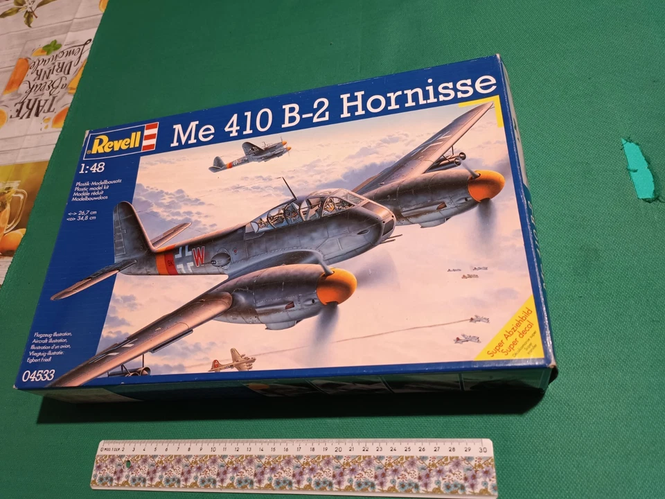 Me 410 B-2 Hornisse - 1/48 - REVELL - Completo ancora nel blister originale - Immagine 2 di 4