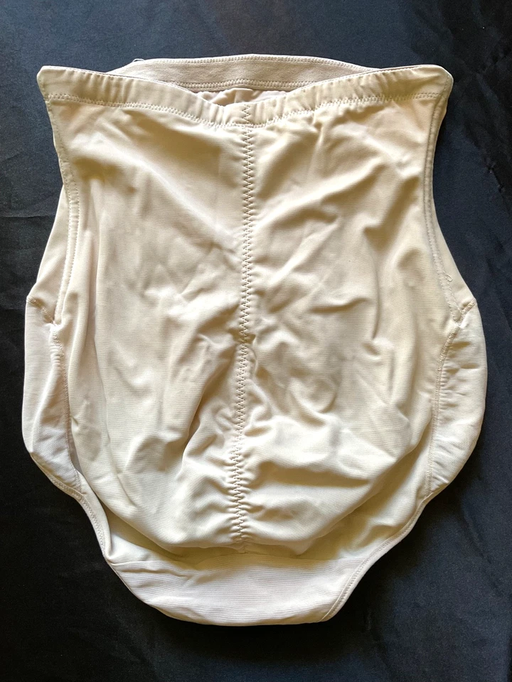 Faja estilo braguita de colección brillante nude satinado elástico cintura alta talla Mediano Foto 2 de 4