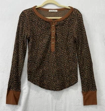 We the Free Free People Everest Leopard Print Henley Top Blouse Size M Knit Long