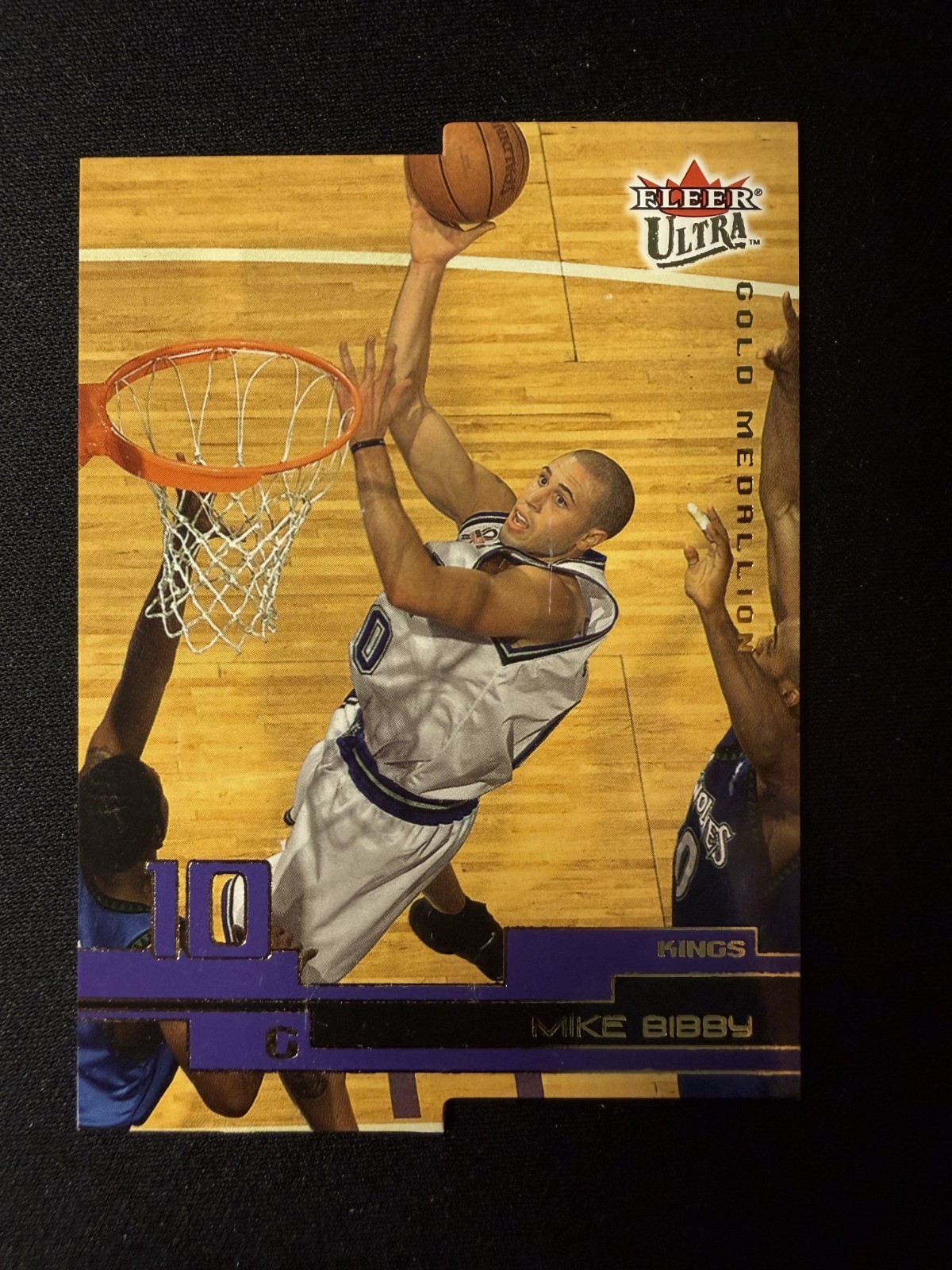 2002-03 Fleer Ultra Gold Medallion Mike Bibby Die-Cut #99