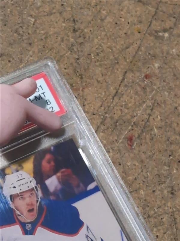 2015 Upper Deck 201 CONNOR MCDAVID RC OilersRookie view 4