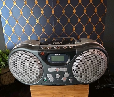 #ad RCA Digital Portable CD AM FM Radio CD Player Doesn#x27;t Work. Parts Only. $14.95