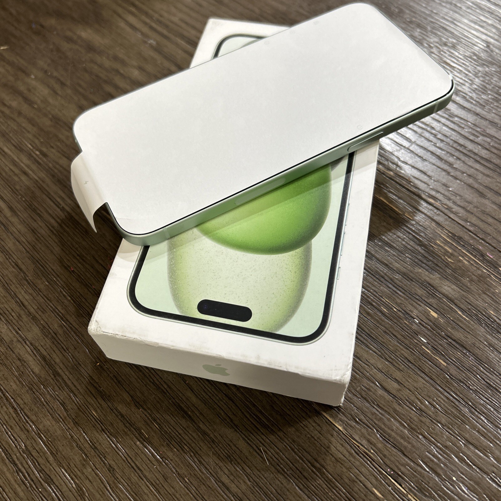 Apple iPhone 15 Plus 256GB Green US RESELLER FLEX POLICY/Use w/any