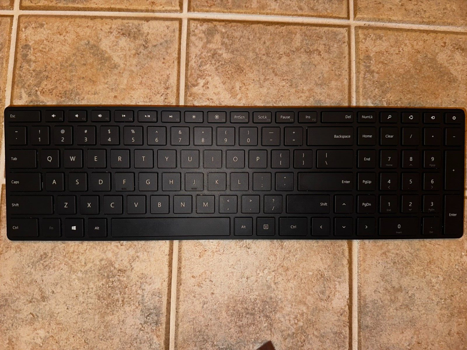 Fast Ship Microsoft Designer Bluetooth Wireless Keyboard (MODEL#1678) Black