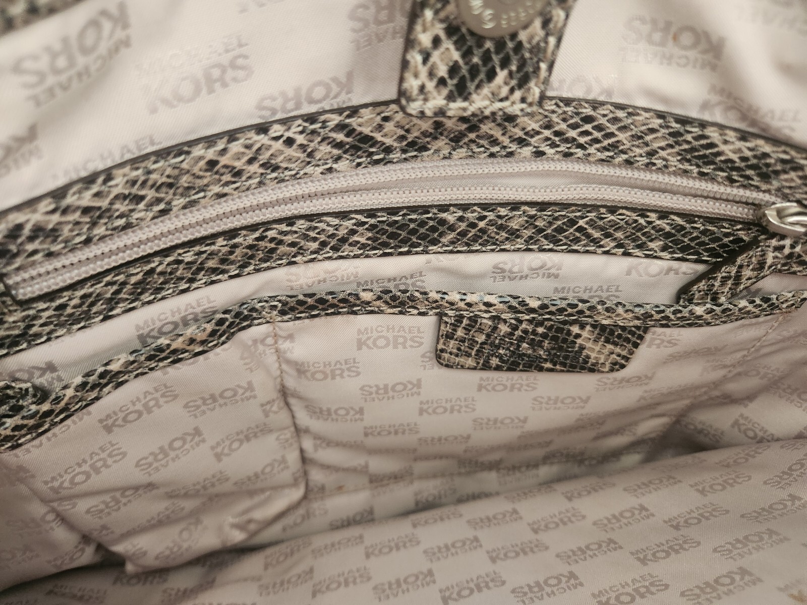 MICHAEL KORSCasual Python Chain Linked Handle Bag - image 11