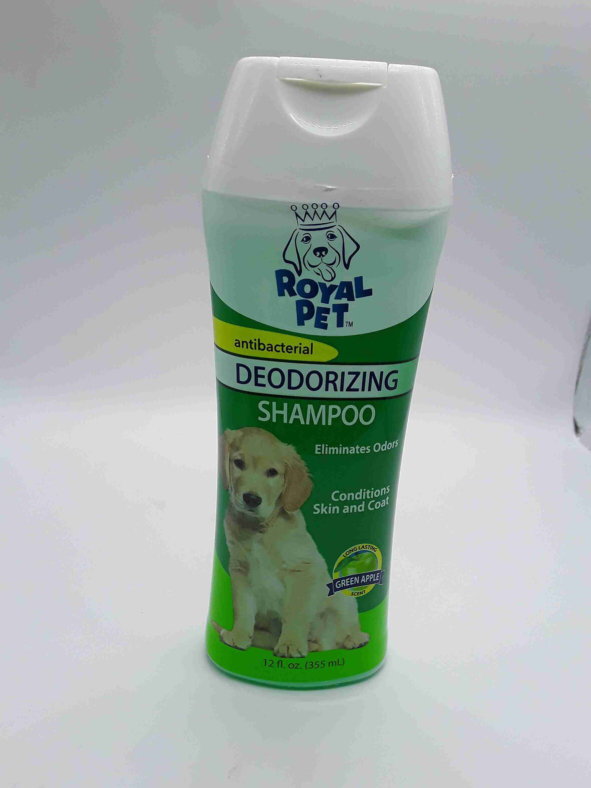 Royal Pet Antibacterial Deodorizing Shampoo Green Apple Scent Each 12 oz