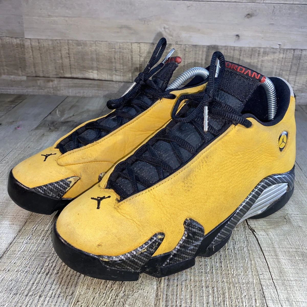 NIKE AIR JORDAN 14 RETRO SE GS UNIV GOLD BLK SZ 6Y WOMENS SZ 7.5