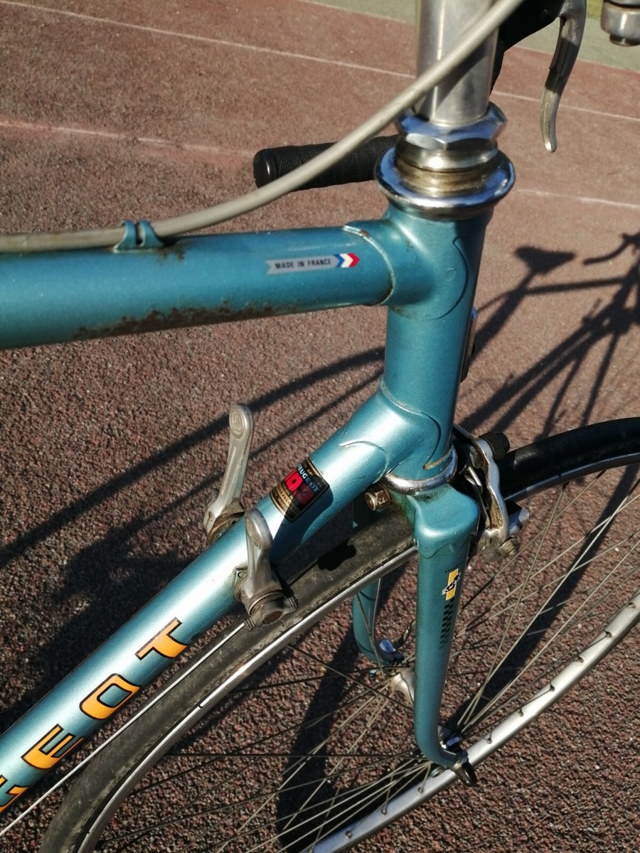 Vélo de course Peugeot PBN10 80's réstauré