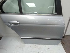 Porte arrière et accessoires BMW 528