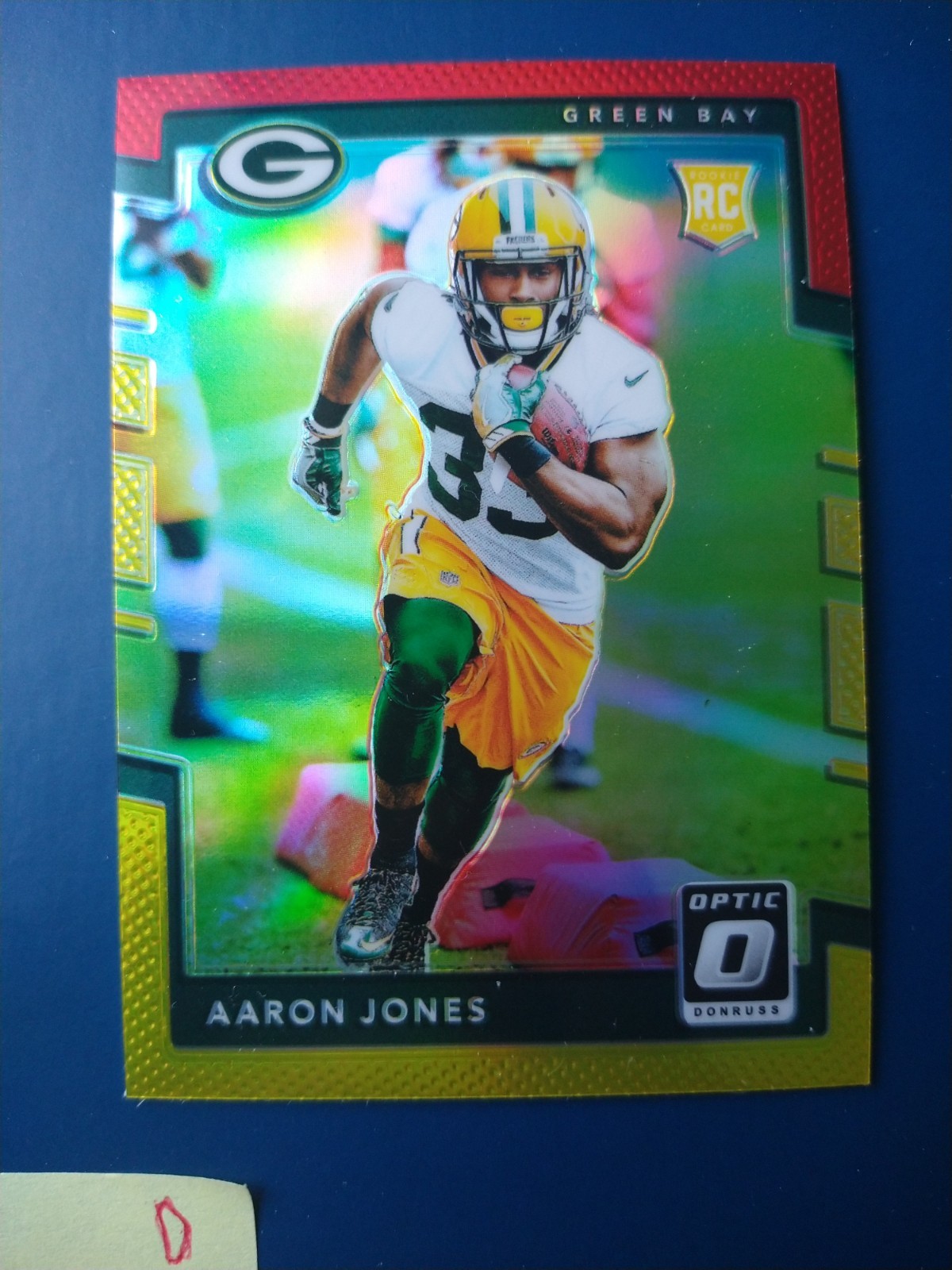 2017 Donruss Optic Red and Yellow Prizm Aaron Jones #135 Packers Rookie RC