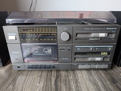 Vintage Sanyo Stereo Music System With Turntable & Cassette Deck