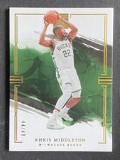 Khris Middleton 2022-23 Panini Impeccable Gold Base /49 #18
