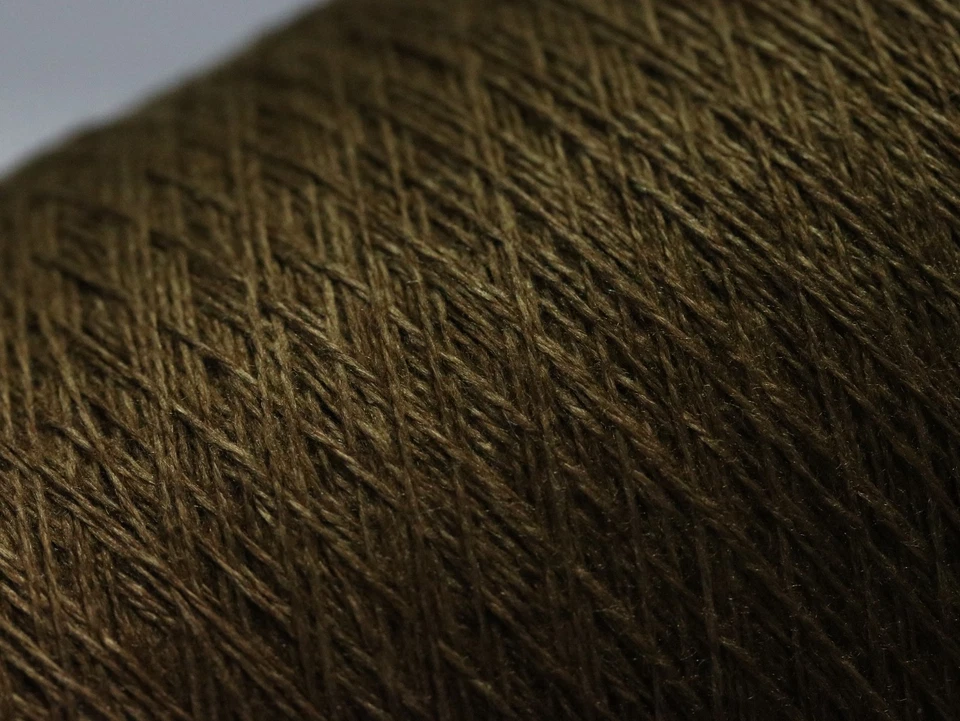 H29 (250€/kg) 100g 50% KASCHMIR / 50% SEIDE NACHTGOLD (36/2) Zwirn Wolle Garn - Bild 3 von 3