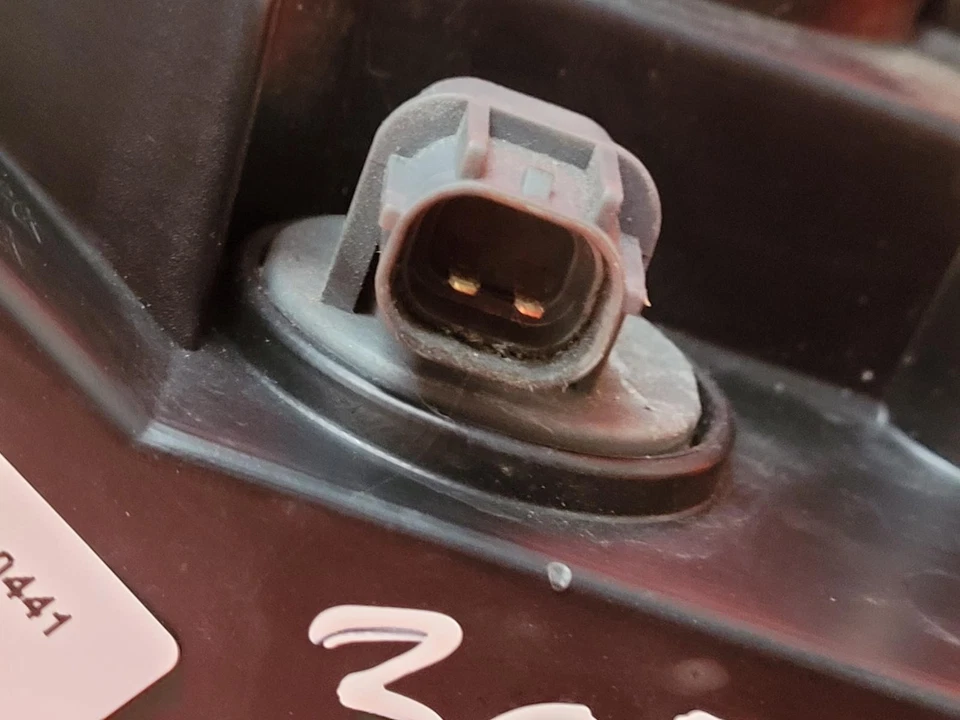 GREAT WALL MOTORS CORCEL FARO PASAJERO LADO CERCANO FARO IZQUIERDO 2015 Foto 3 de 4