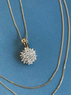 0,50 kt Diamant Collier in 9 kt Gelbgold rund Cluster 18 Zoll Kette