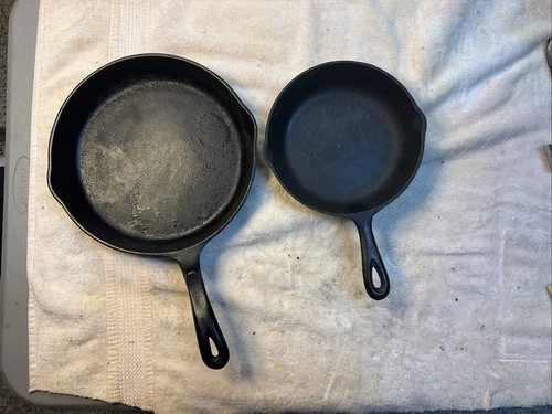Lot Of 2 Wagner 1891 Cast Iron Double Pour Pans - No. 8 - 10.5” & No. 5 - 8-1/8”