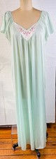 VTG 70'S SEARS MINT GREEN FLORAL EMBROIDERED FLOWY NEGLIGEE NIGHTGOWN S/M/L O/S
