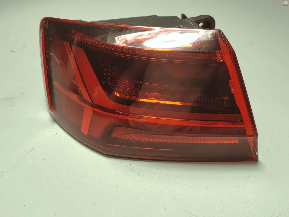 LUZ TRASERA IZQUIERDA LADO DEL CONDUCTOR LUZ TRASERA LUZ TRASERA OEM 2016-2018 AUDI A6 S6 Foto 2 de 4