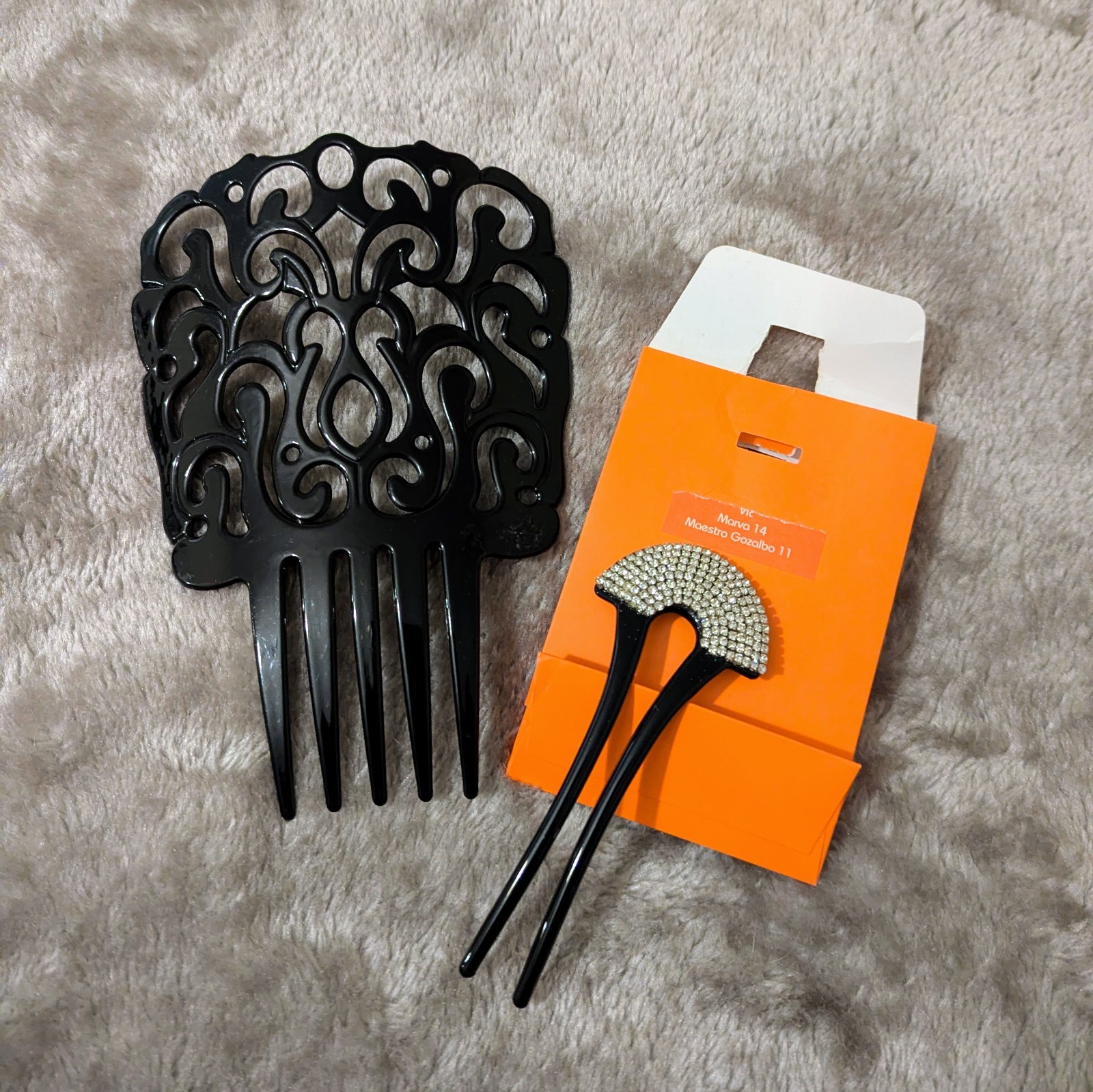 Dos peines de flamenca Peineta