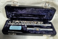 VINTAGE BUESCHER PICCOLO - COIN SILVER C IN HARD CASE - NICE CONDITION ! 