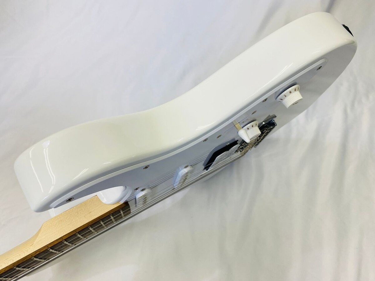 YAMAHA PACIFICA PAC012 Yamaha Pacifica Electric Guitar White SSH