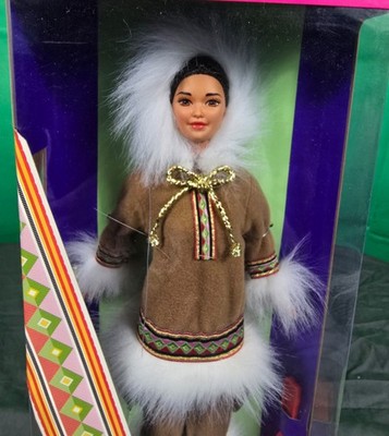 RARE POUPÉE BARBIE vintage MATTEL / ''INUK BARBIE ESQUIMAL''/ neuve boîte / 1996 EUR 135,00 - FR