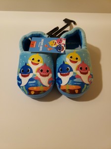 baby boy slippers size 6