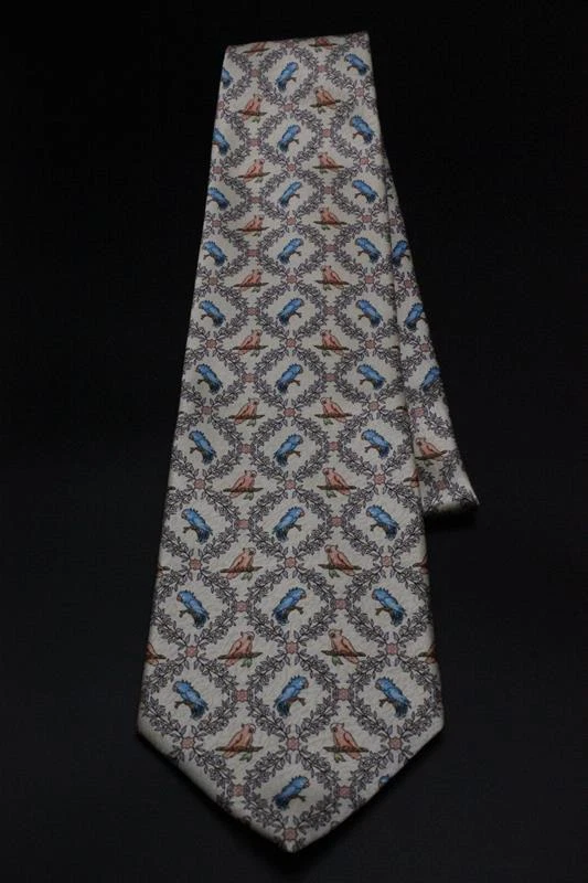 PIERRE CARDIN Silk Tie. Blue & Pink Parrot w Floral Motif. - Image 2 of 4