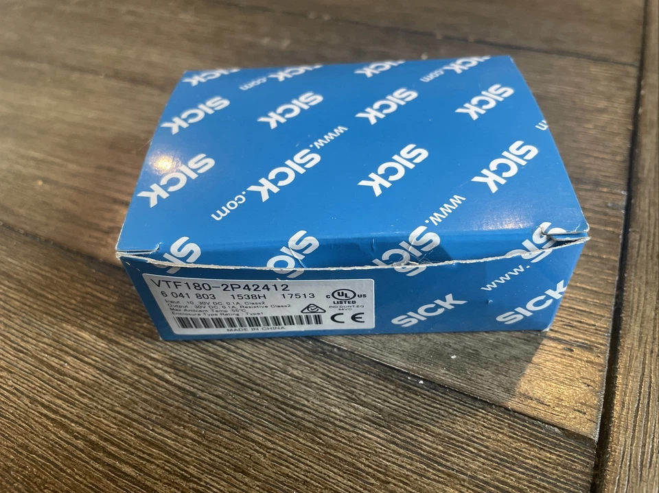 Sick VTF180-2P42412 Cylindrical Photoelectric Sensor 0.1A 10-30 VDC M18 X 1 1000 - Image 2 of 2