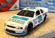 Action 1:24 DALE EARNHARDT JR 31 Sikkens White 1997 Monte Carlo Bank Diecast Car