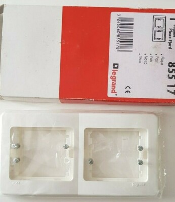 Scatola di superficie orizzontale 3 posizioni PLEXO Grey - LEGRAND