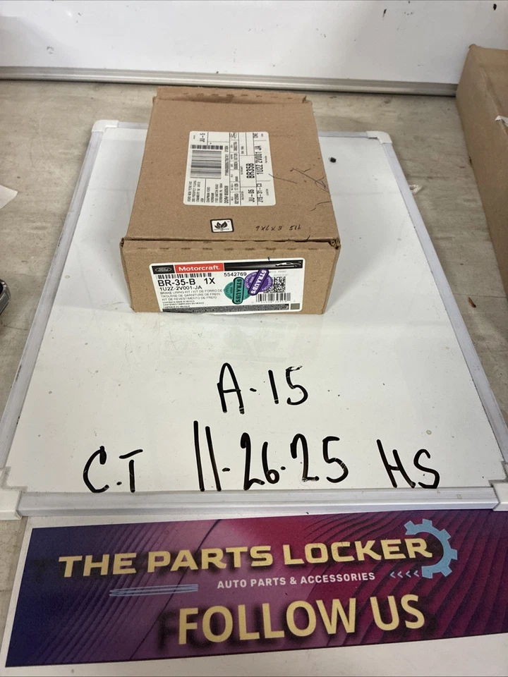 Juego de pastillas de freno de disco delanteras Ford Taurus BR-35-B 2001-2007 moldeadas integrales orgánicas Foto 2 de 4