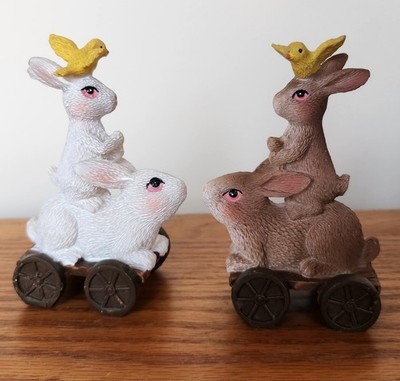 Bunnies ''Easter Cart'' Mini Accents Tabletop Display/Craft Item From Darice, 2016