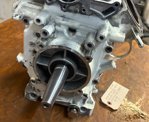 KOHLER 5E CRANKCASE #359715 W/ CRANKCASE COVER #359741 2 CYL GAS MARINE... - Picture 8 of 10