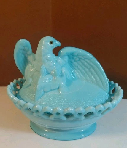 WESTMORELAND EAGLE  AND CHICKS on Nest  BLUE milk glass  vintage