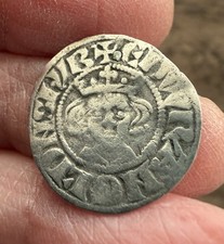 EDWARD I (1272-1307). SILVER PENNY. PLUGGED HOLE.