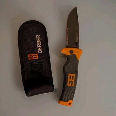 Gerber Bear Grylls Folding Sheath Knife Partially Serrated Pocket Blade W/ Sheat