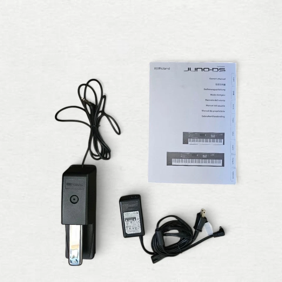 Roland JUNO-DS 88 88-key Synthesizer w/ gig bag AftertouchDisplay ScreenFlash - Image 3 of 4