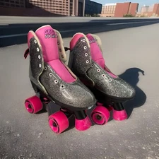 Circle Society Girls Roller Skates Sizzling Glitter Pink Quad Sz 3-7 Grow Them👇