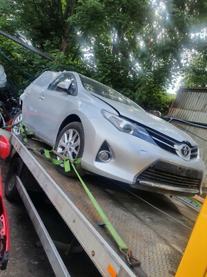 TOYOTA AURIS 2013-15 1.6 PETROL 6 SPEED MANUAL BREAKING FOR FUSE ONLY!!!