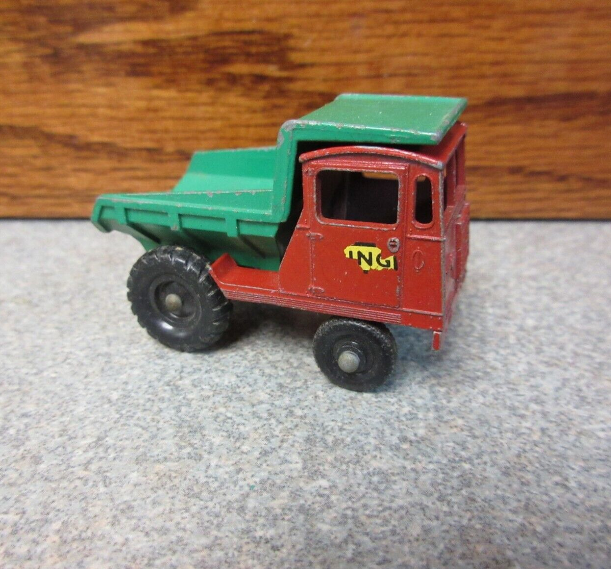 Matchbox original 1-75 : No. 2C-1 Muir Hill Dumper Truck : 1961