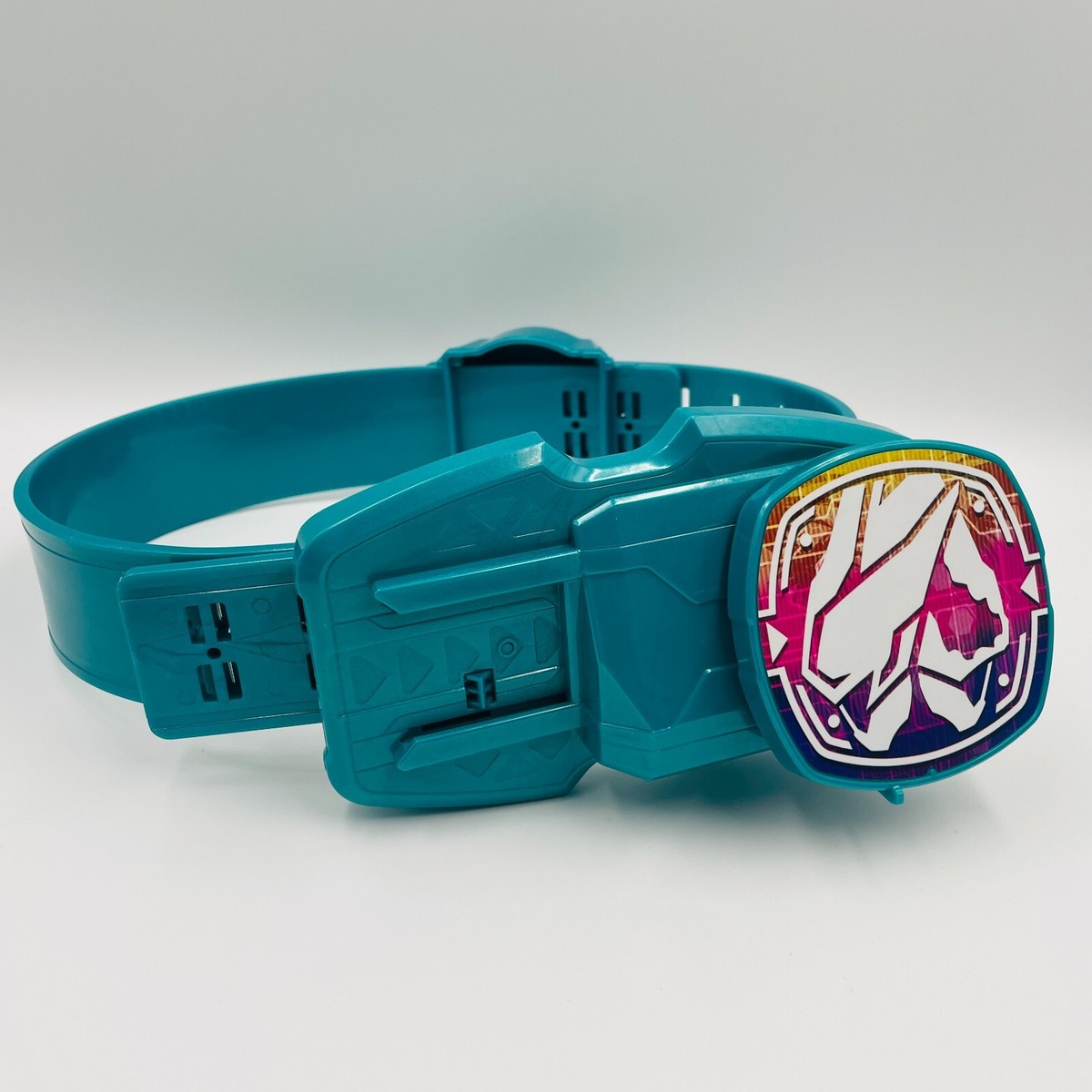 Kamen Rider Revice DX Two Sai Driver Belt & Holy Wing Vistamp