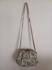 Vintage Floral Tapestry Framed Handbag Purse 