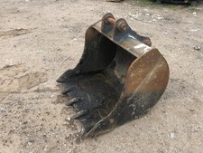JCB Digger Bucket 45mm Pins