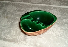 Vtg MCM Forest Green & Glazed Abstract Pottery Ashtray Pipe Cigar Cigarette