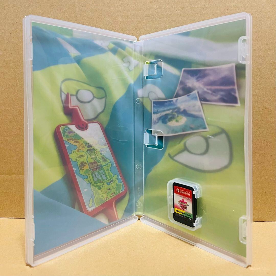 Switch Pokemon Sword and Shield + Expansion Pass Bundle Set