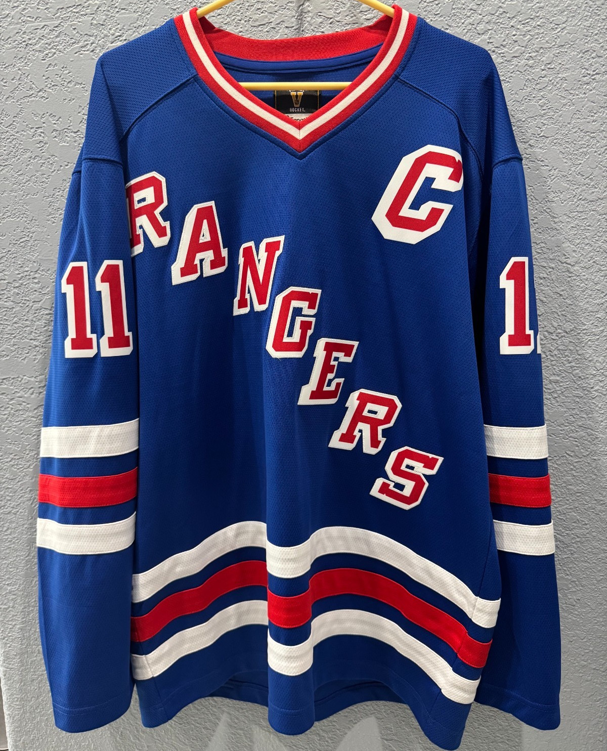 Mark Messier # 11: New York Rangers,  Fanatics Vintage hockey jersey, Size M