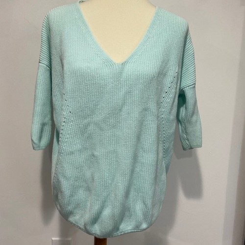 Suéter Express Azul Claro Cuello en V Tejido Talla Mediana - Imagen 6 de 8